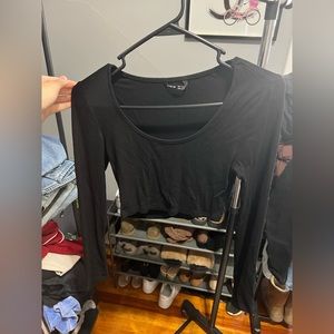 Black long sleeve crop/Tan long sleeve crop